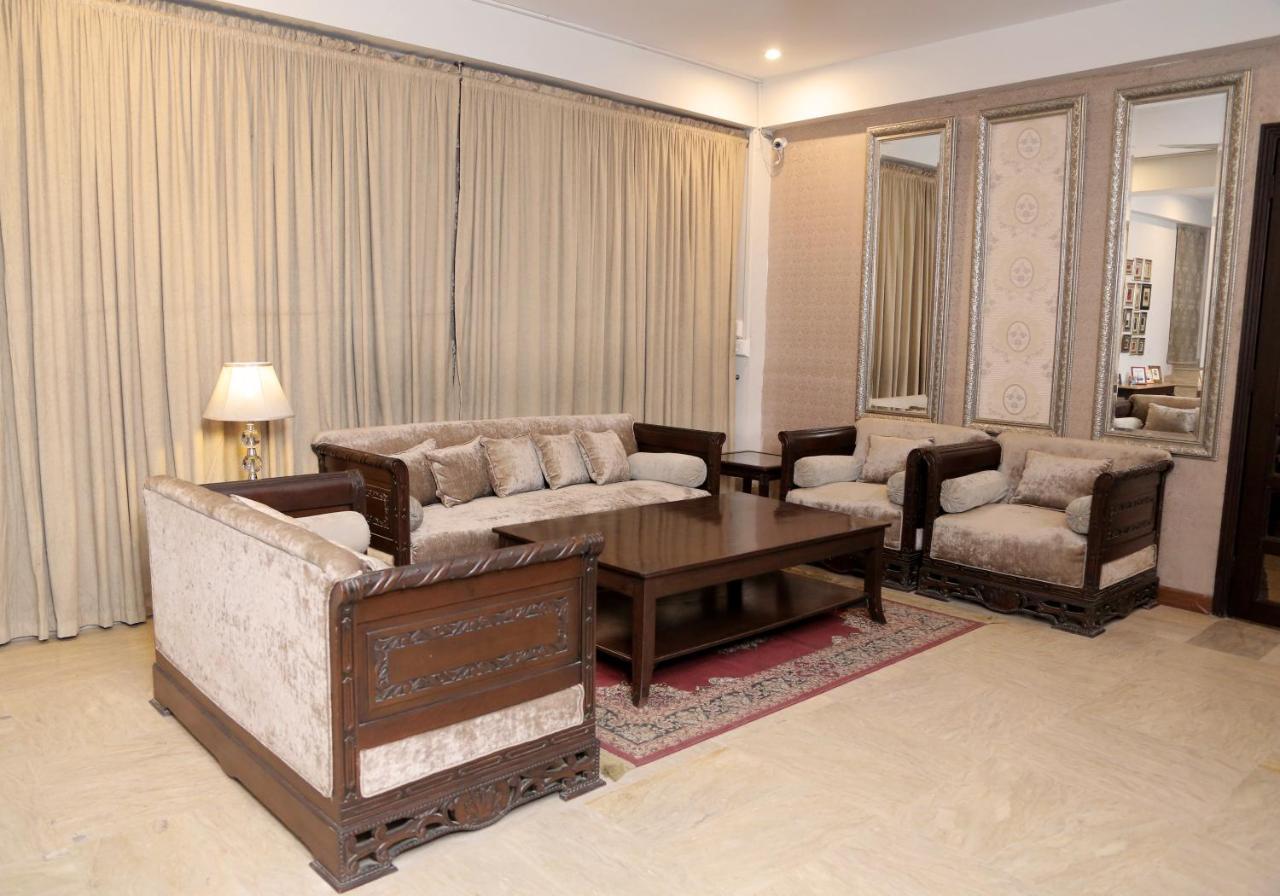 Shelton Hotel Lahore Exterior foto